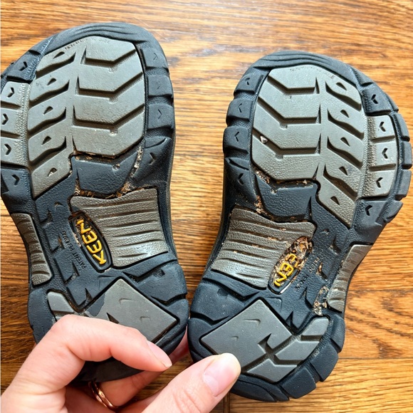 KEEN Boys Size 8 Waterproof Hiking Shoes Blue Gray Breathable Outdoor Sneakers - Picture 4 of 7